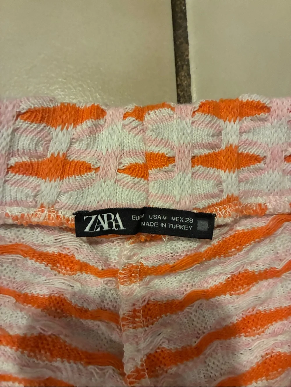 Zara Orange and White Patterned Wide-Leg Knit Pants - Picture 4 of 5